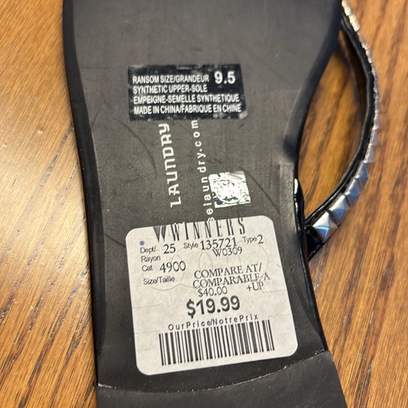NWT Chinese Laundry flip flops - Picture 9 of 9